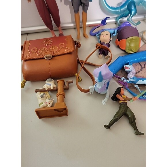 Disney Store Raya and the Last Dragon Figures Mixed lot of toys McDonalds - Picture 7 of 8